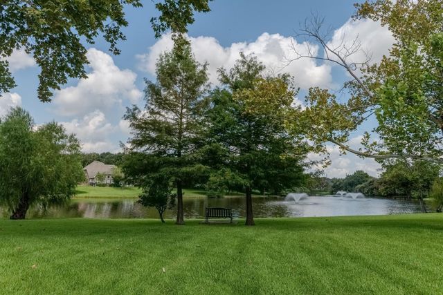 4144 Greystone Way 702, Sugar Land, TX 77479