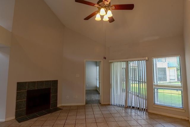 4144 Greystone Way 702, Sugar Land, TX 77479