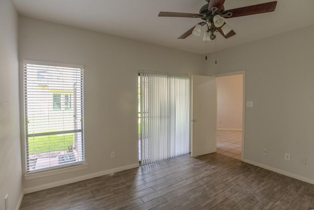 4144 Greystone Way 702, Sugar Land, TX 77479