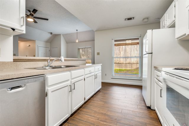 232 S Pipeline Road W 234, Euless, TX 76040