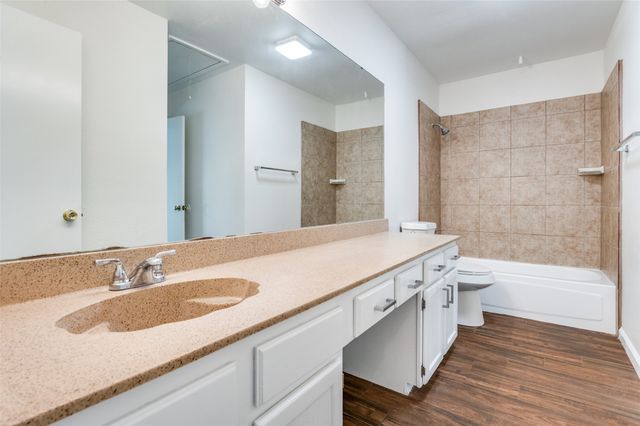 232 S Pipeline Road W 234, Euless, TX 76040