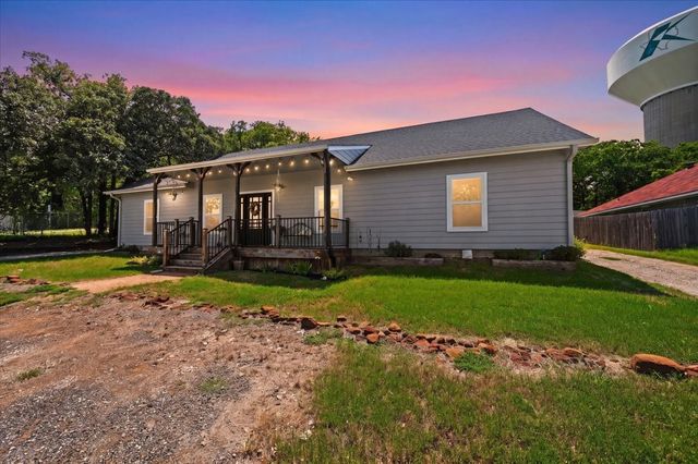 428 Gail Drive, Kennedale, TX 76060