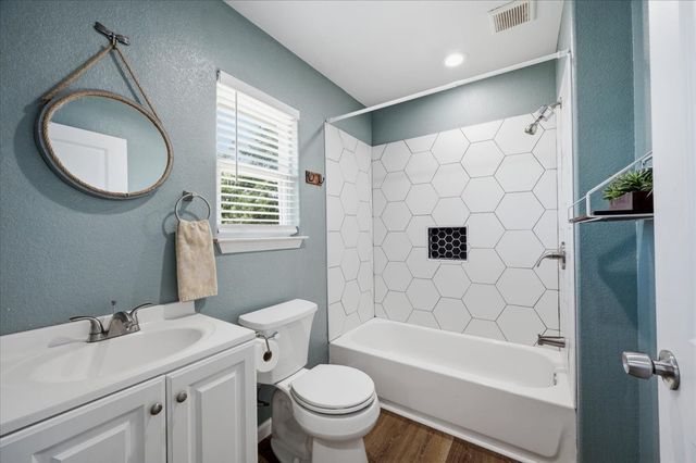 428 Gail Drive, Kennedale, TX 76060