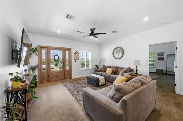 428 Gail Drive, Kennedale, TX 76060