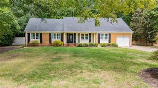 908 Englewood DR, Chesapeake, VA 23320