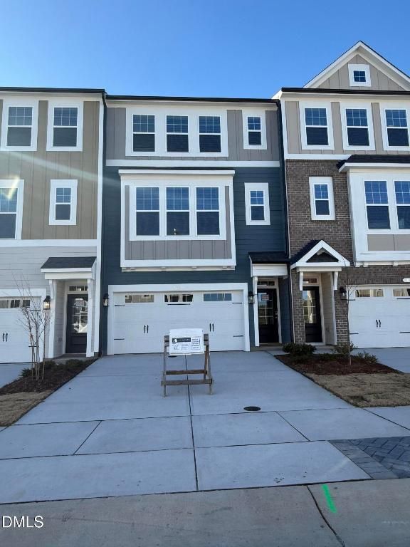 10033 Secluded Garden Drive 160, Apex, NC 27523