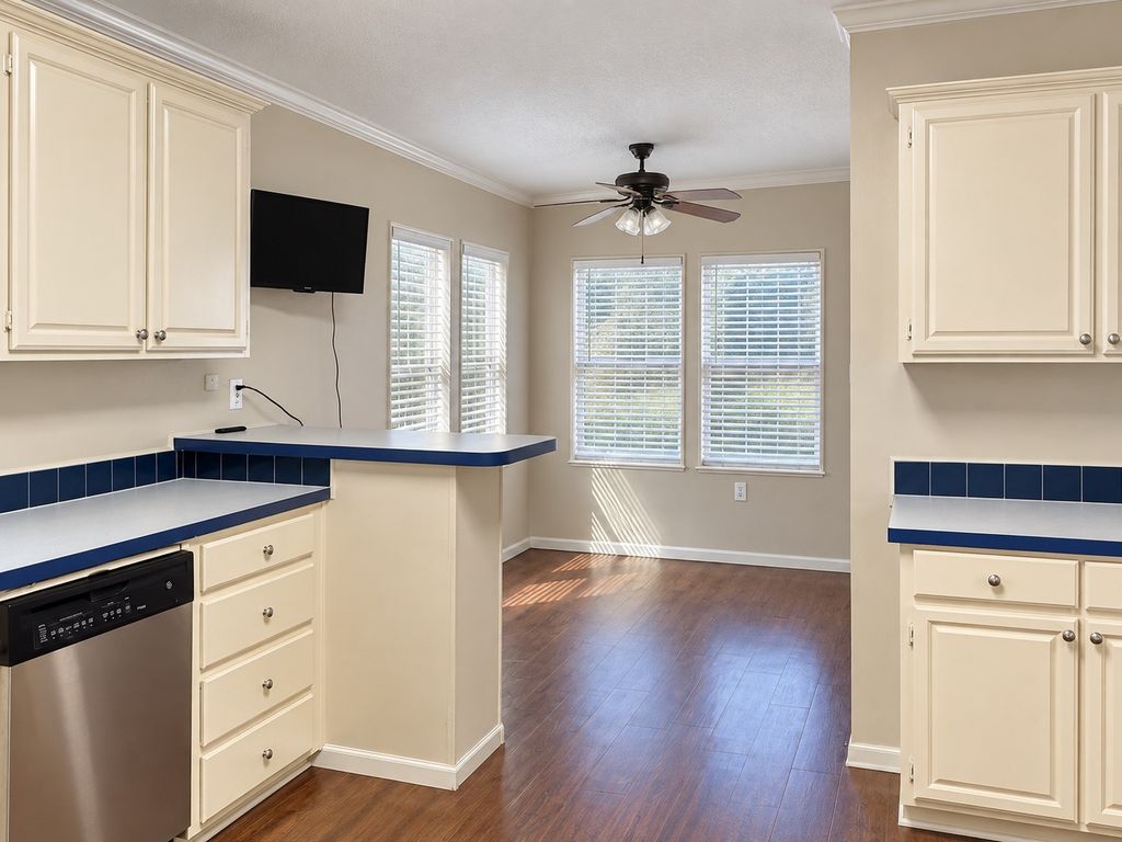 301 S Coppell Road 5-1, Coppell, TX 75019 — photo 4