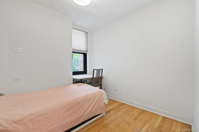 139-15 83rd Avenue 305, Briarwood, NY 11435