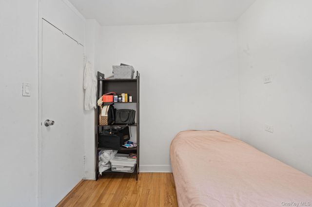 139-15 83rd Avenue 305, Briarwood, NY 11435