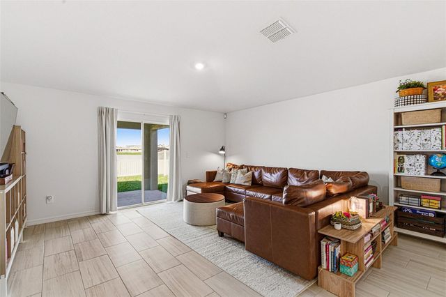 3643 FOREST PATH DRIVE, Plant City, FL 33565