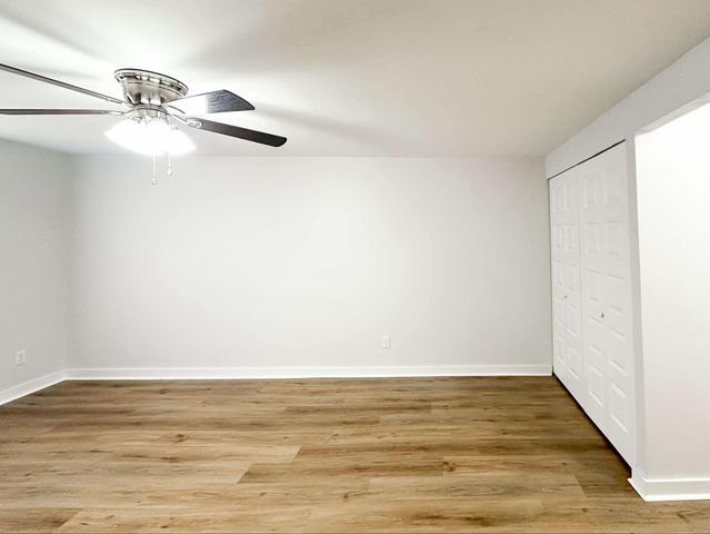 2421 Madison St Apt 37, Clarksville, TN 37043