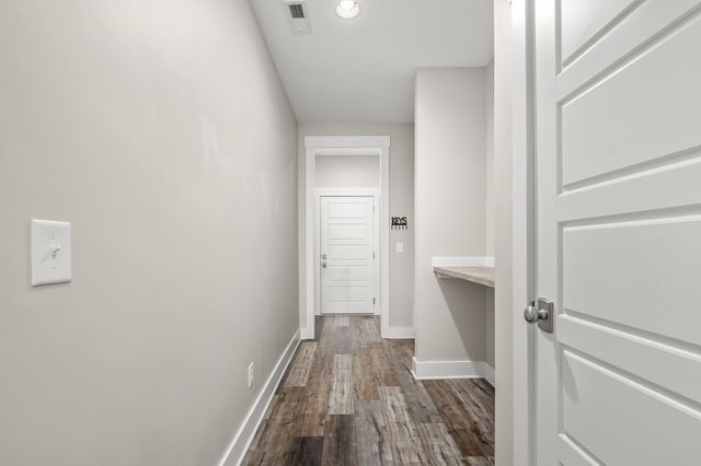 105 Rochester Dr, Shelbyville, TN 37160