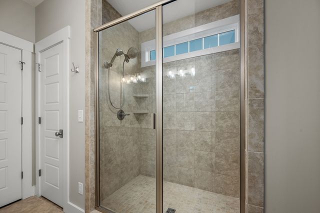 105 Rochester Dr, Shelbyville, TN 37160