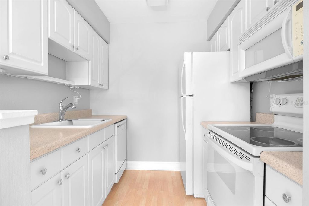 Image 11 of property listing at 5741 PEREGRINE AVENUE 28A, Orlando, FL 32819