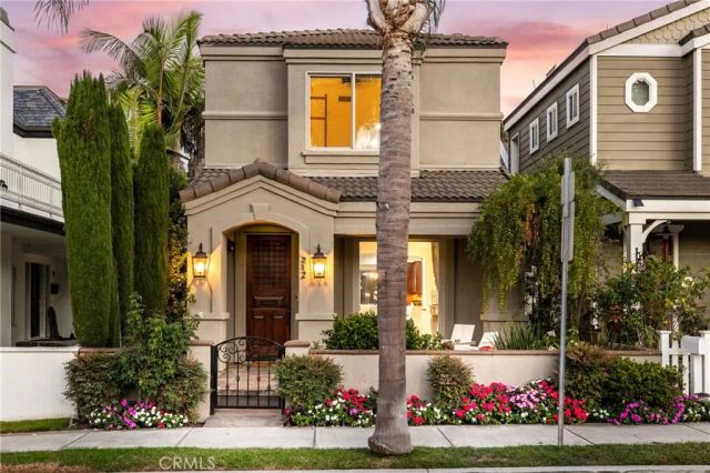 212 5th Street, Seal Beach, CA 90740