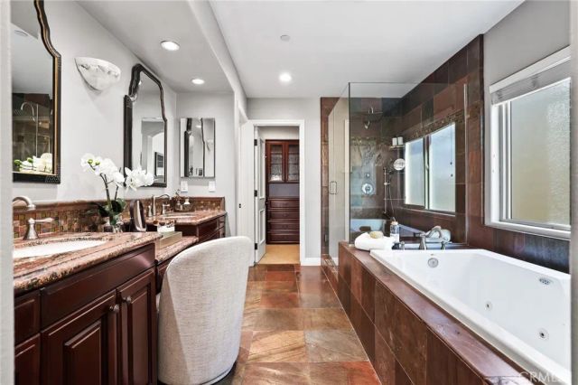 212 5th Street, Seal Beach, CA 90740