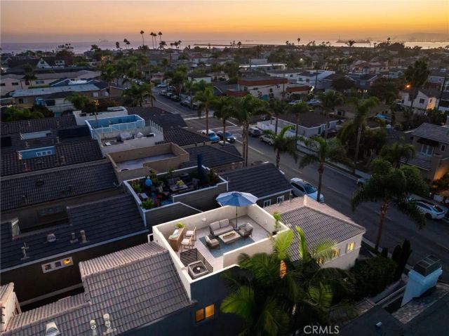 212 5th Street, Seal Beach, CA 90740