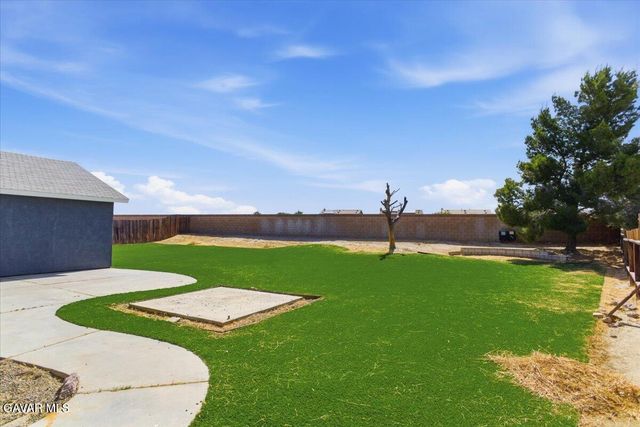 2313 Thistle Street, Rosamond, CA 93560