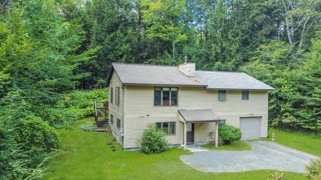 60 Fletcher Lane, Hartford, VT 05059