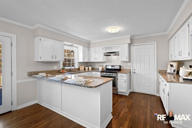 102 Pennsylvania Ave, White House, TN 37188