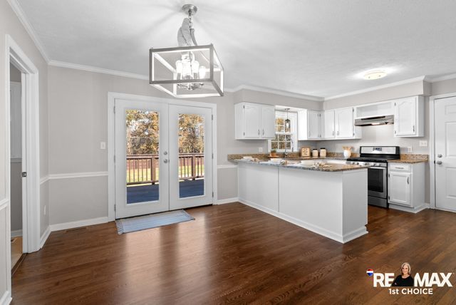 102 Pennsylvania Ave, White House, TN 37188