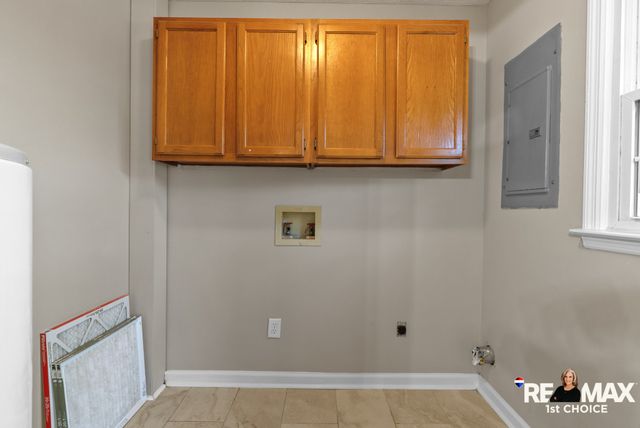 102 Pennsylvania Ave, White House, TN 37188