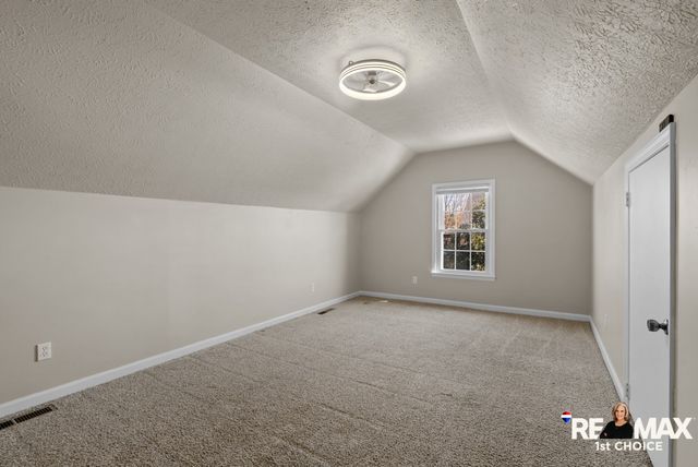 102 Pennsylvania Ave, White House, TN 37188