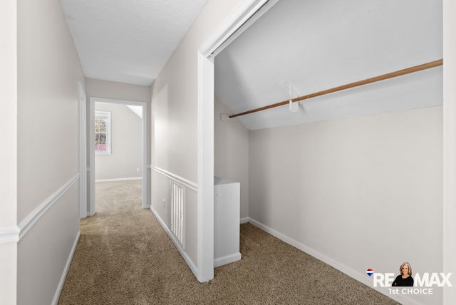 102 Pennsylvania Ave, White House, TN 37188