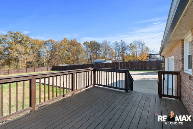 102 Pennsylvania Ave, White House, TN 37188