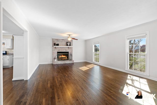 102 Pennsylvania Ave, White House, TN 37188