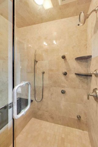 918 N Winchester Avenue 4, Chicago, IL 60622