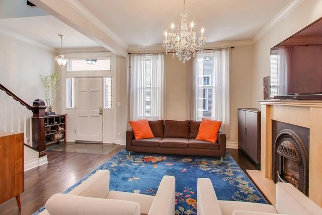 918 N Winchester Avenue 4, Chicago, IL 60622