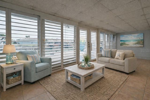 350 BOCA CIEGA POINT BLVD, St Petersburg, FL 33708