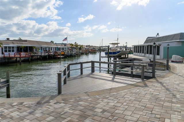 350 BOCA CIEGA POINT BLVD, St Petersburg, FL 33708