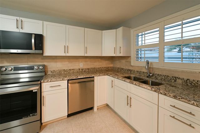 350 BOCA CIEGA POINT BLVD, St Petersburg, FL 33708