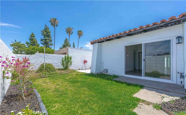 10220 El Monterey Avenue, Fountain Valley, CA 92708