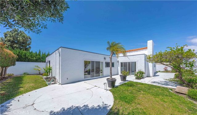 10220 El Monterey Avenue, Fountain Valley, CA 92708
