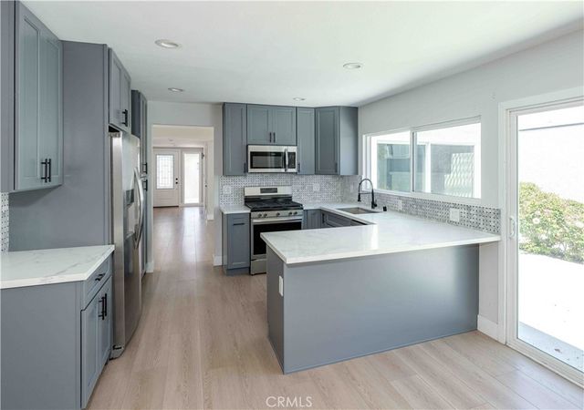 10220 El Monterey Avenue, Fountain Valley, CA 92708