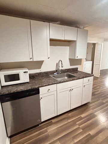 139 Grand, Worcester, MA 01603