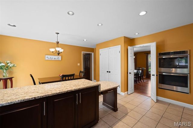 338 Branchport Drive, Chesterfield, MO 63017