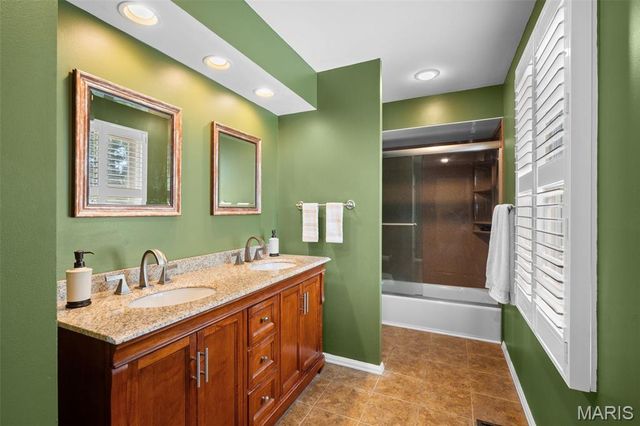 338 Branchport Drive, Chesterfield, MO 63017
