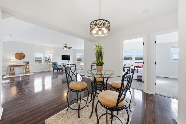 8891 67th Street, Hodgkins, IL 60525