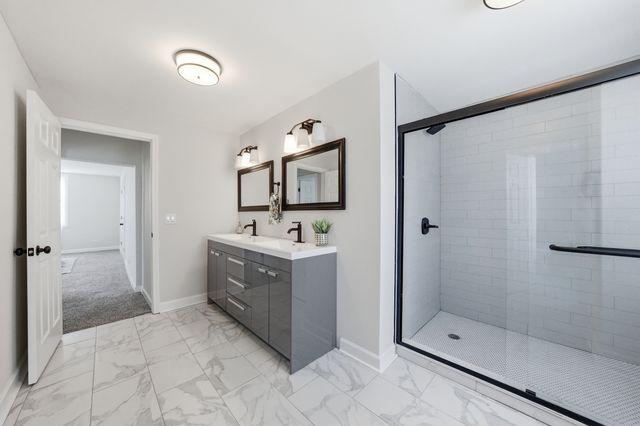 8891 67th Street, Hodgkins, IL 60525