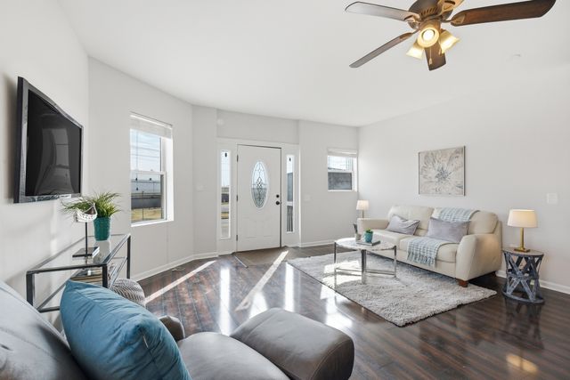 8891 67th Street, Hodgkins, IL 60525