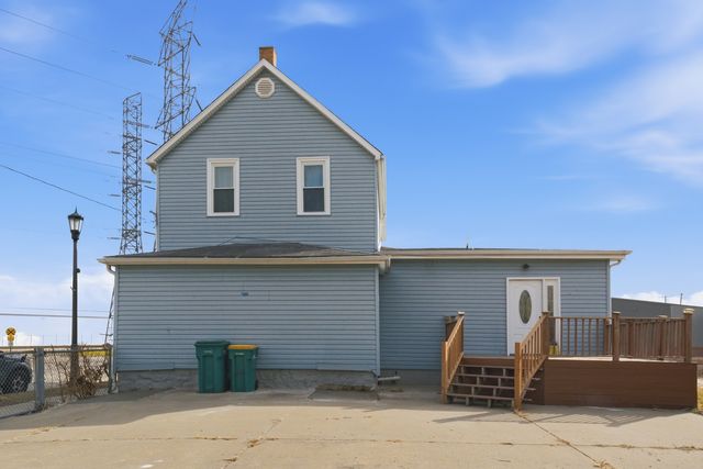 8891 67th Street, Hodgkins, IL 60525