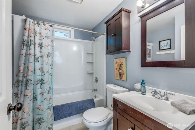 165 Spruce Loop SW, Ocean Shores, WA 98569