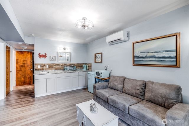 165 Spruce Loop SW, Ocean Shores, WA 98569