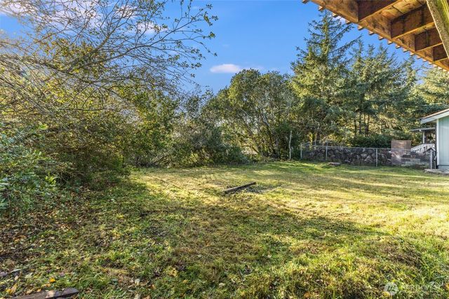 165 Spruce Loop SW, Ocean Shores, WA 98569