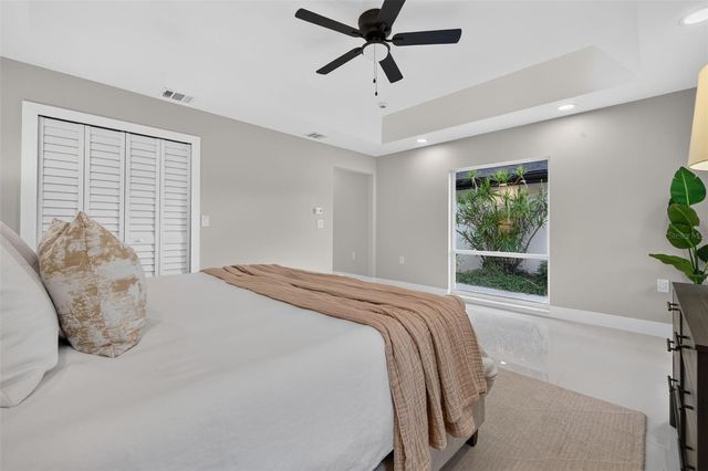 219 MIRAMAR BOULEVARD NE, St Petersburg, FL 33704