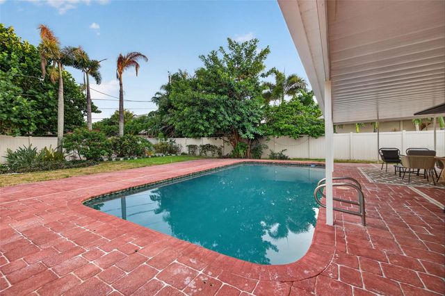 219 MIRAMAR BOULEVARD NE, St Petersburg, FL 33704